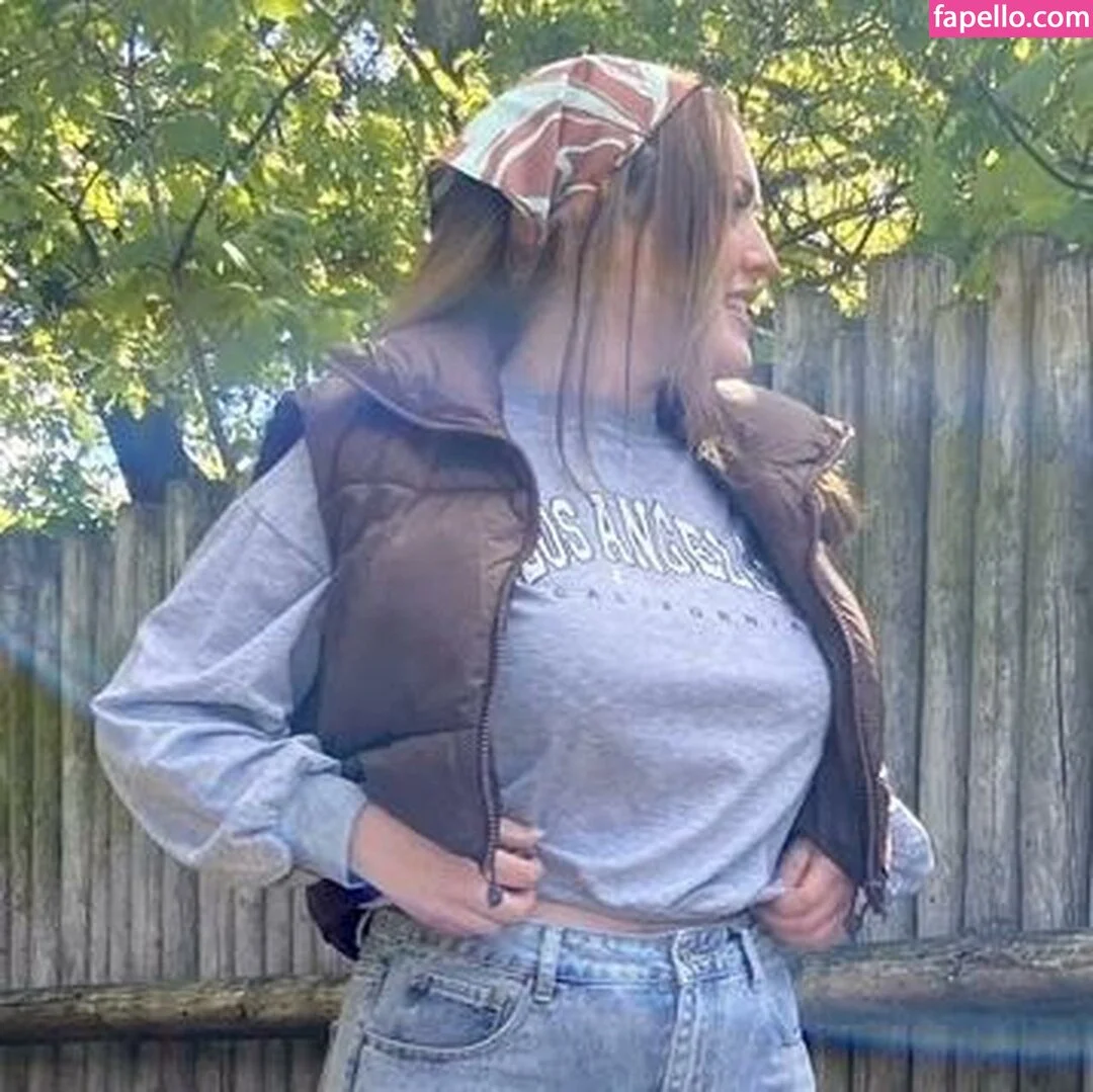 Danielle Smith Onlyfans Photo Gallery 