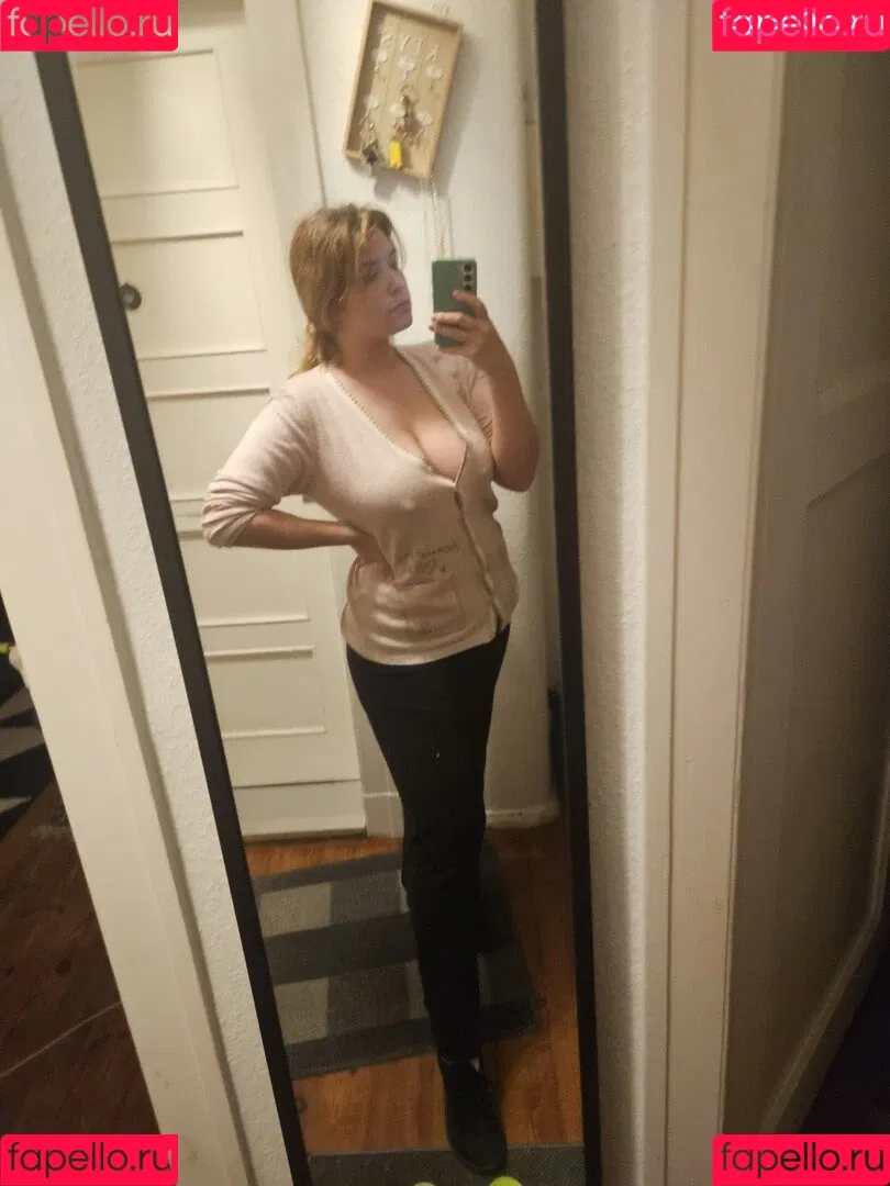 Itsschmolli Onlyfans Photo Gallery 