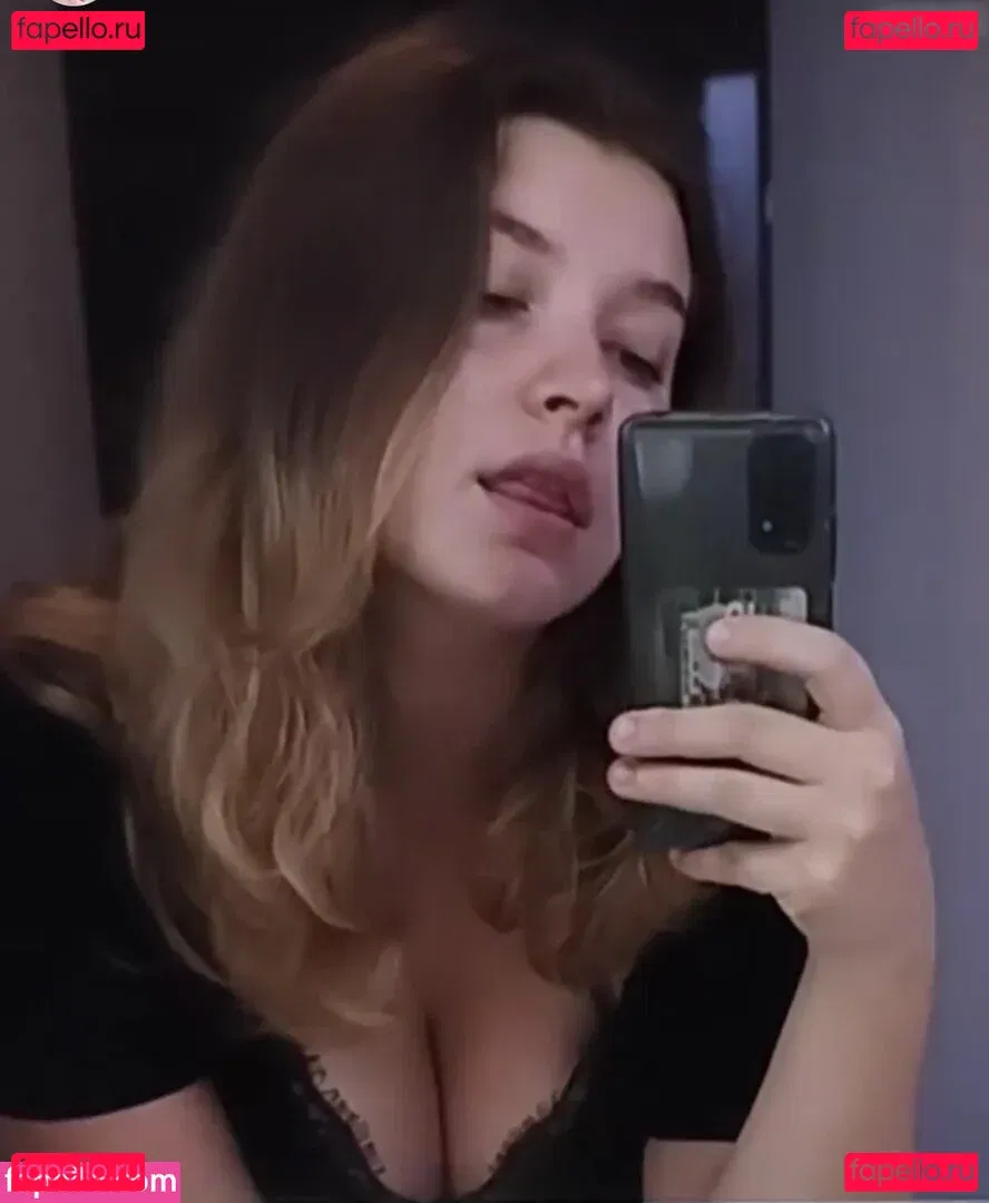 Itsschmolli Onlyfans Photo Gallery 