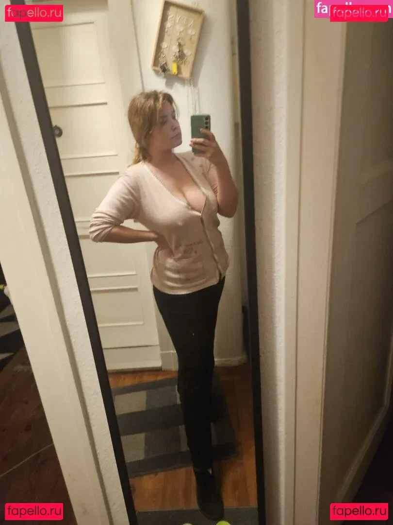 Itsschmolli Onlyfans Photo Gallery 