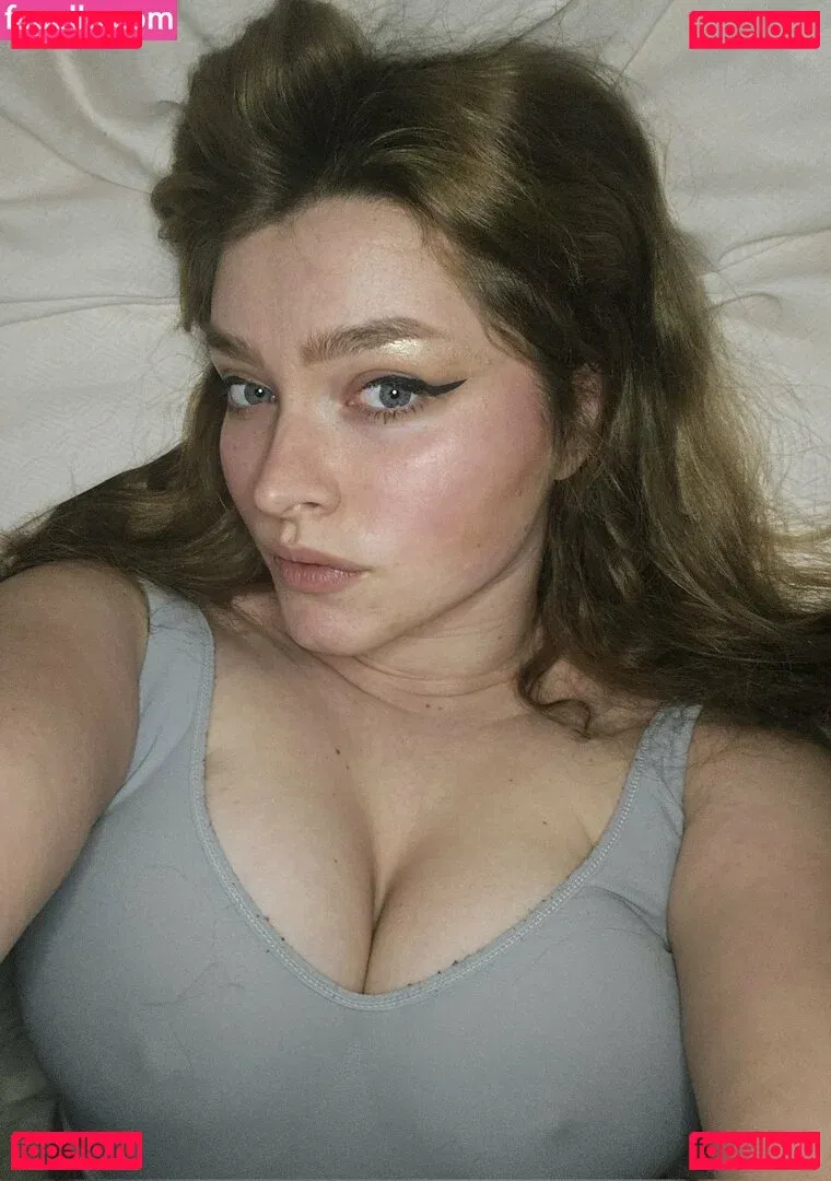 Itsschmolli Onlyfans Photo Gallery 