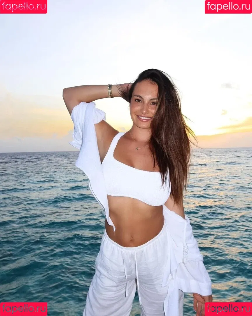 Melissa Deines Onlyfans Photo Gallery 