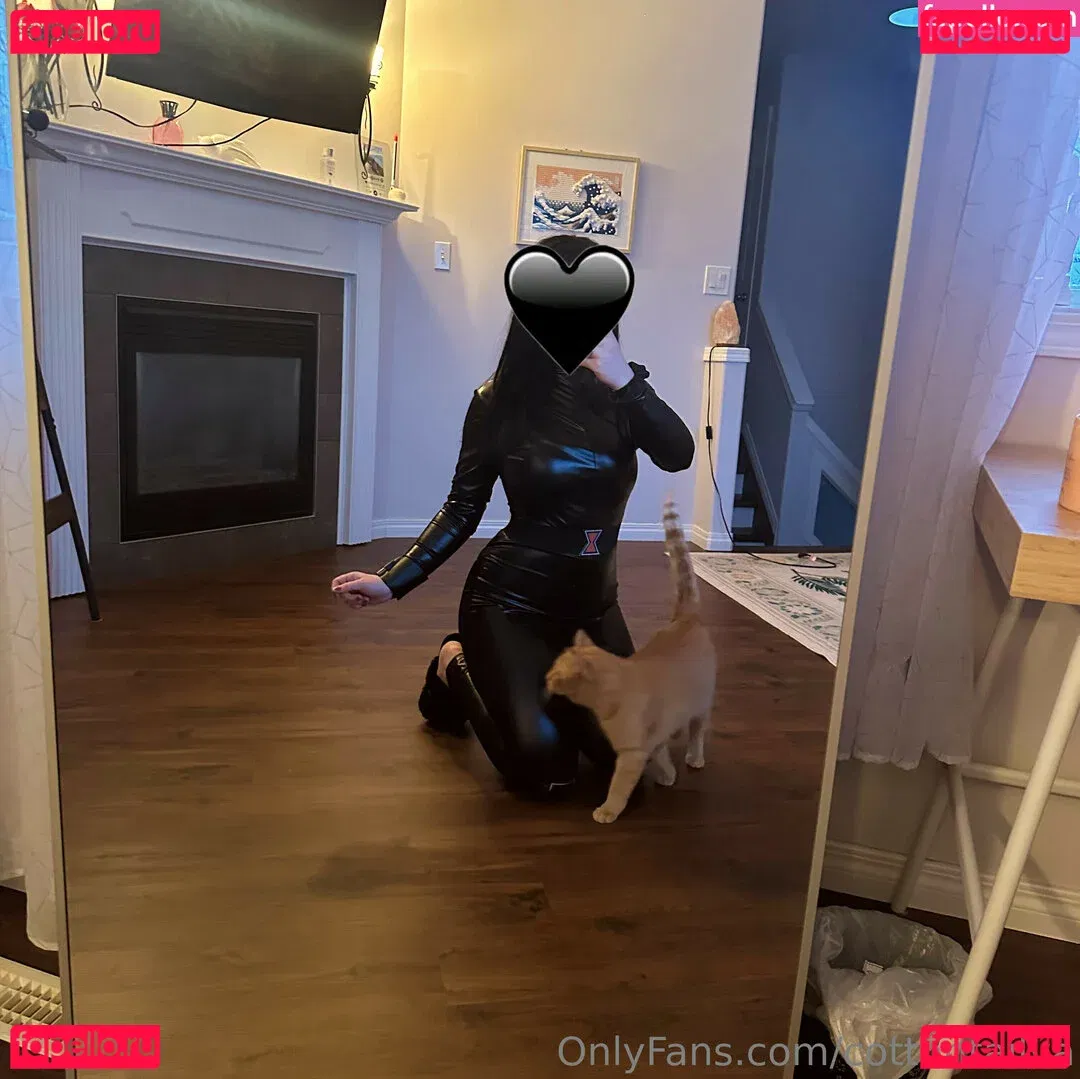 CottontailVA Onlyfans Photo Gallery 