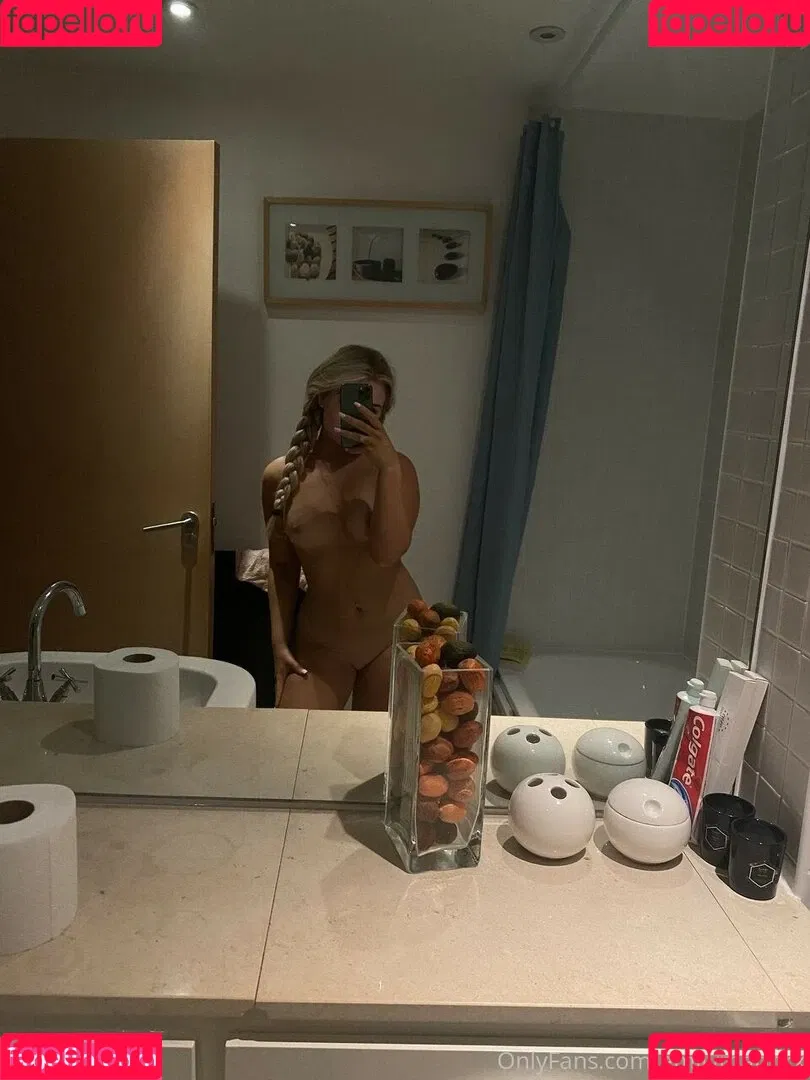 Emily Marlor Onlyfans Photo Gallery 