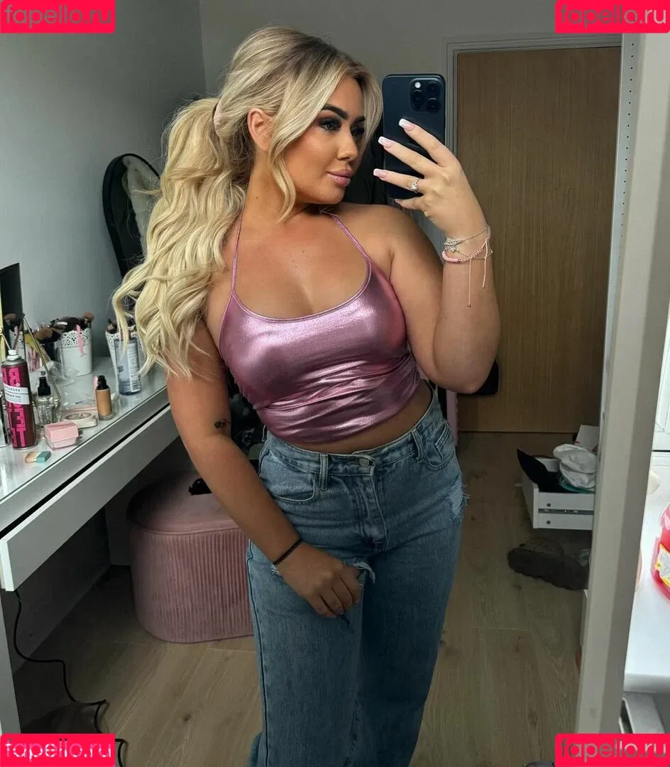Emily Marlor Onlyfans Photo Gallery 