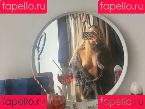 Emily Marlor Onlyfans Photo Gallery 