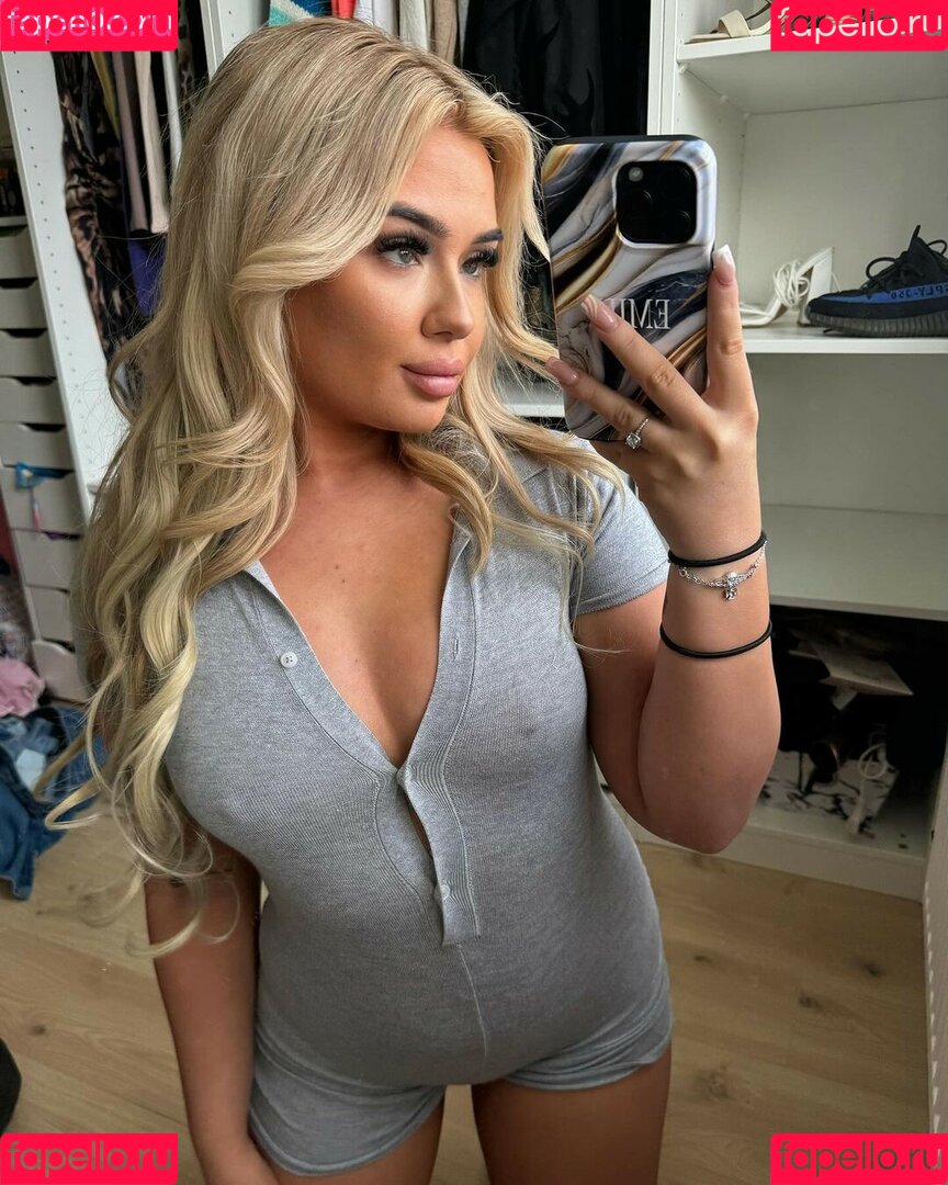 Emily Marlor Onlyfans Photo Gallery 