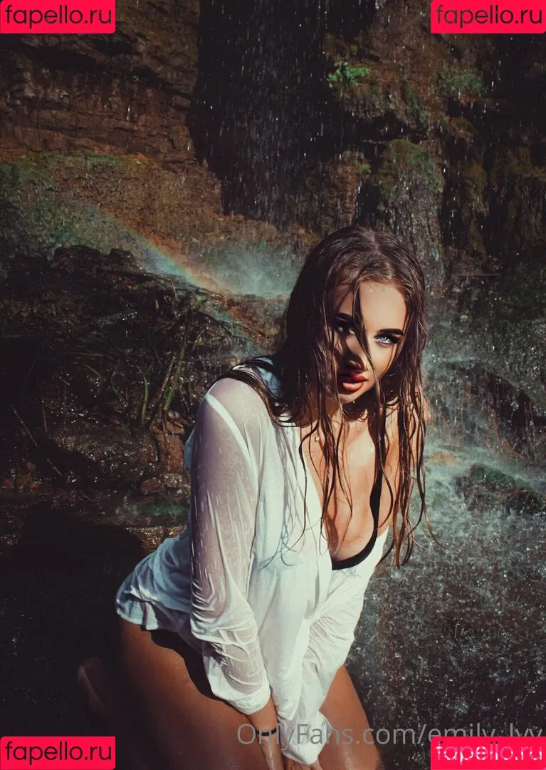 emily_lyy Onlyfans Photo Gallery 