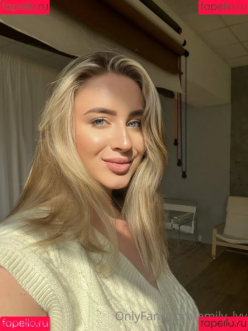 emily_lyy Onlyfans Photo Gallery 