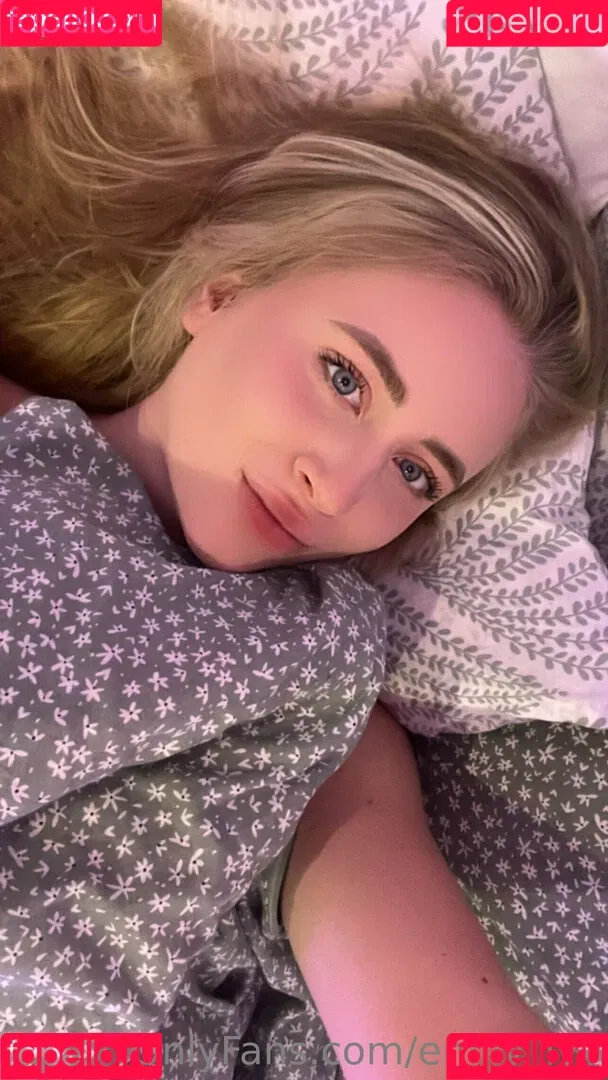 emily_lyy Onlyfans Photo Gallery 