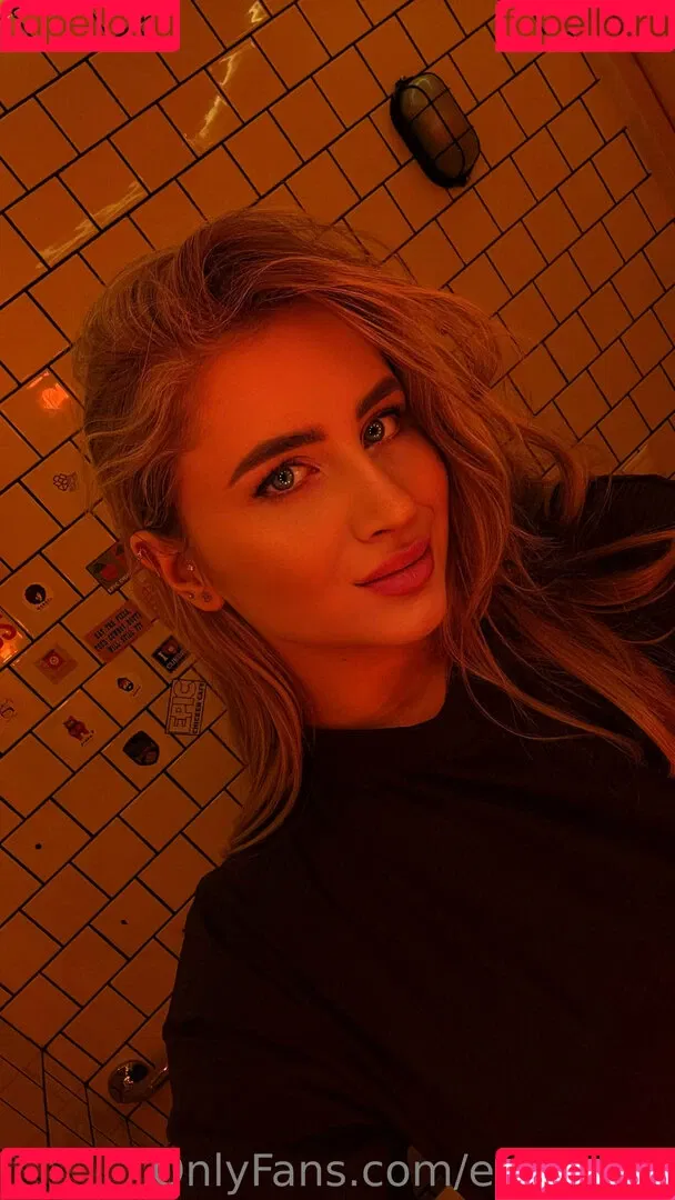 emily_lyy Onlyfans Photo Gallery 