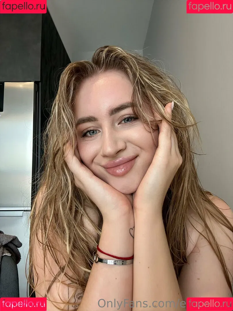 emily_lyy Onlyfans Photo Gallery 