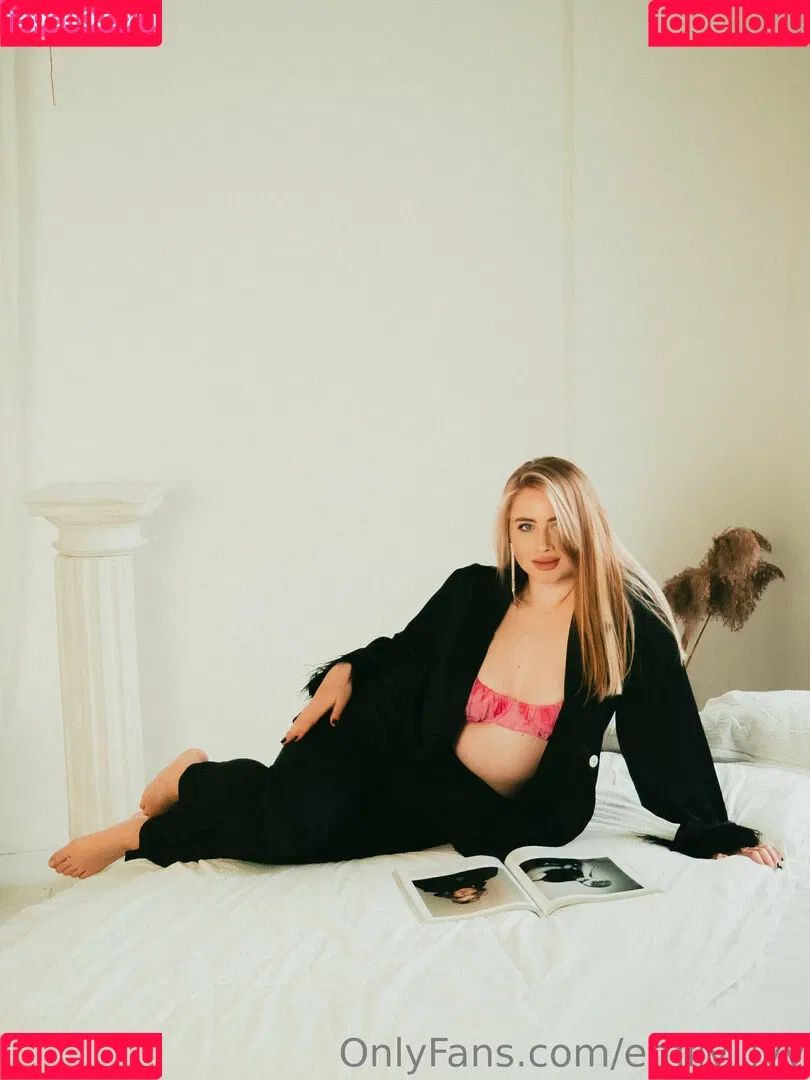 emily_lyy Onlyfans Photo Gallery 