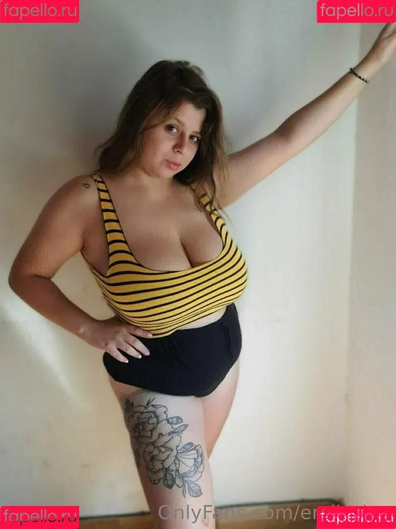 emily_lyy Onlyfans Photo Gallery 
