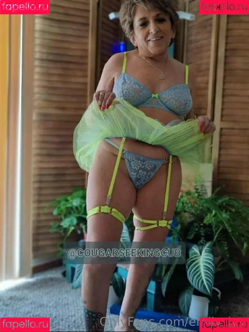 emily_lyy Onlyfans Photo Gallery 