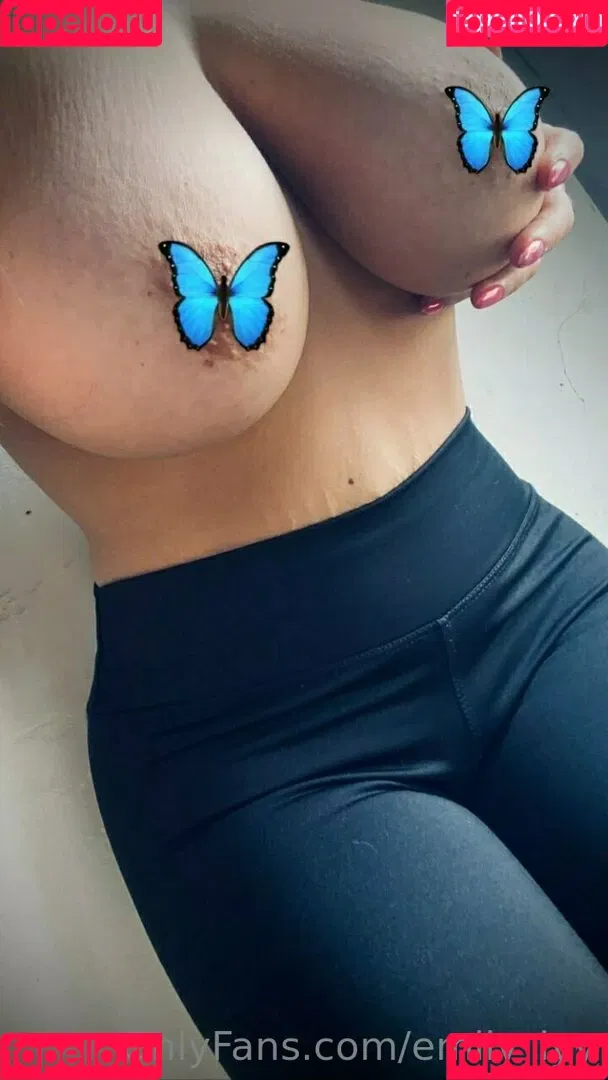 emily_lyy Onlyfans Photo Gallery 