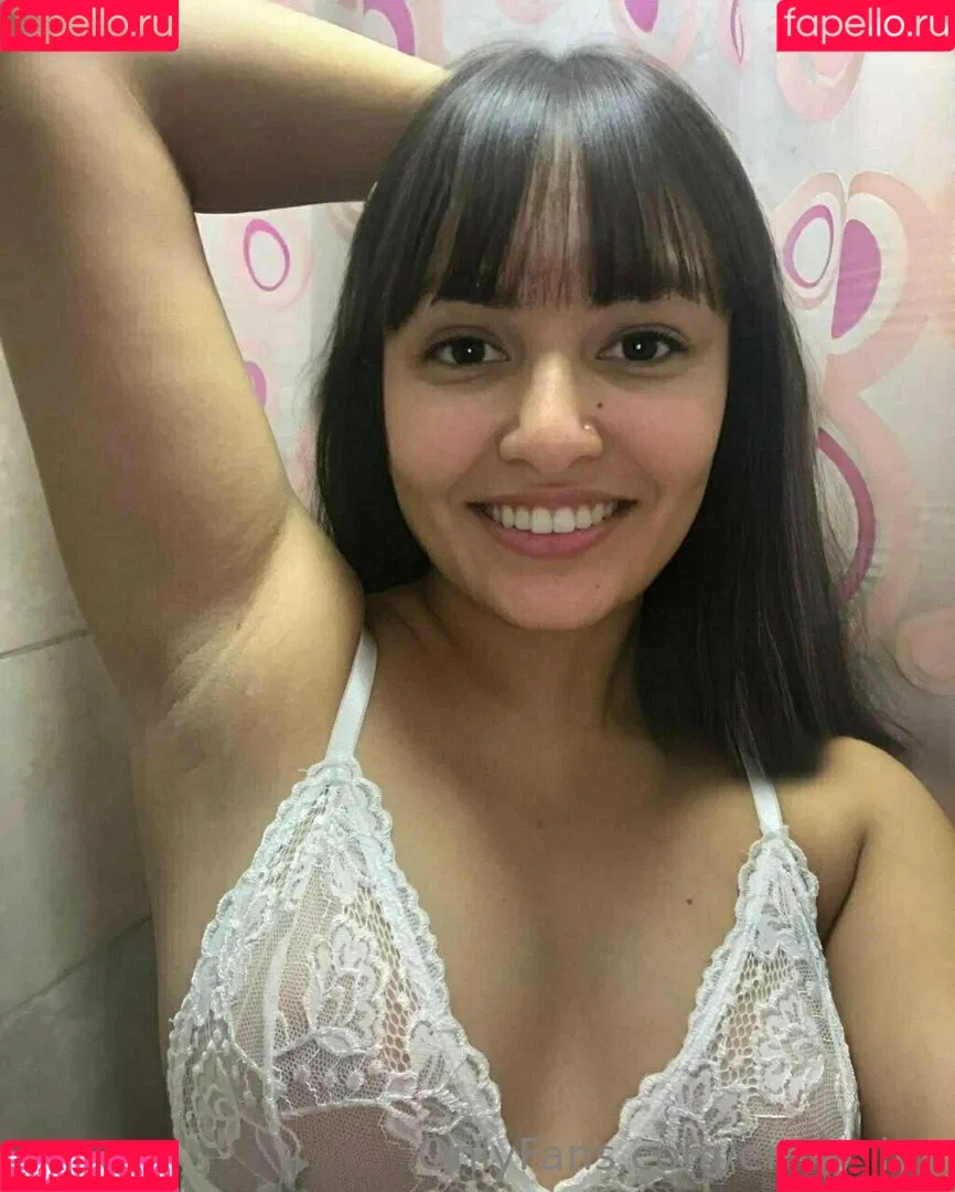 emily_lyy Onlyfans Photo Gallery 