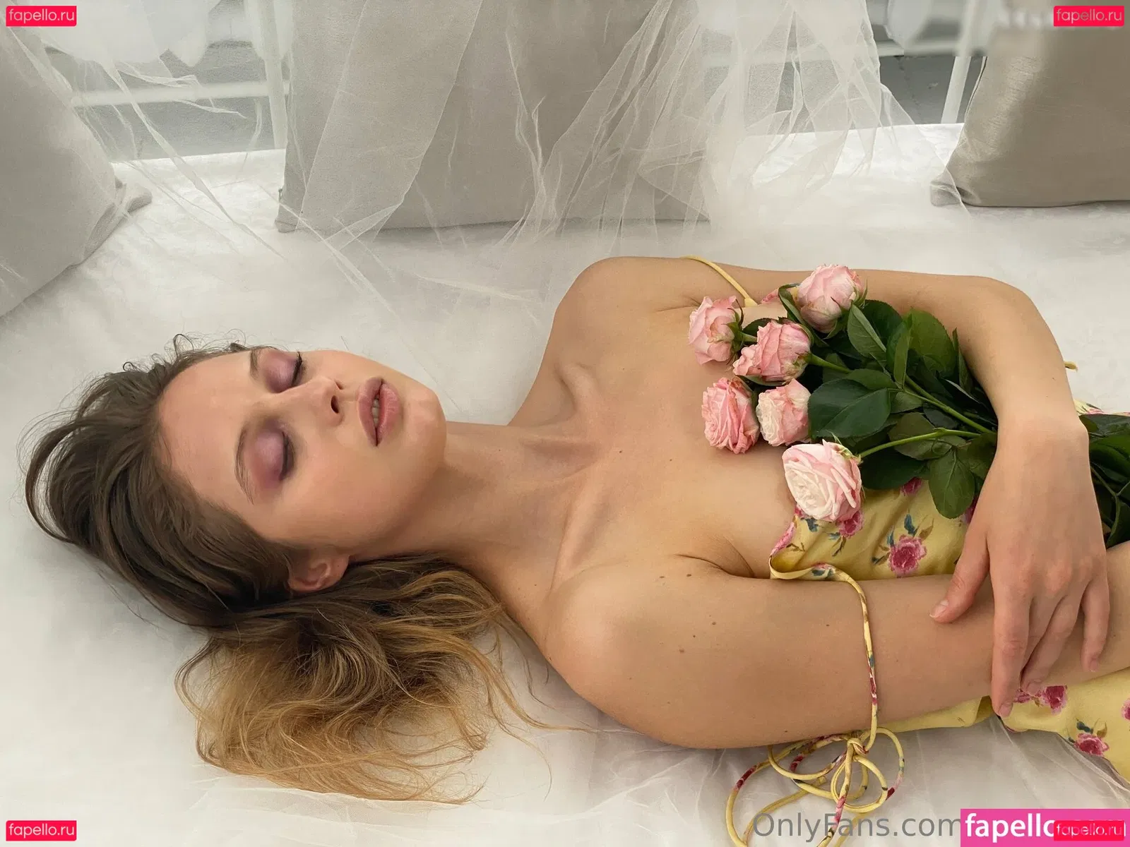 emily_lyy Onlyfans Photo Gallery 