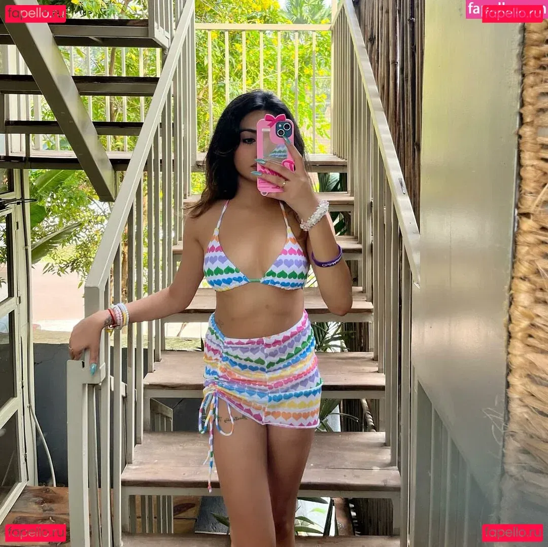 Riya Sharma Onlyfans Photo Gallery 