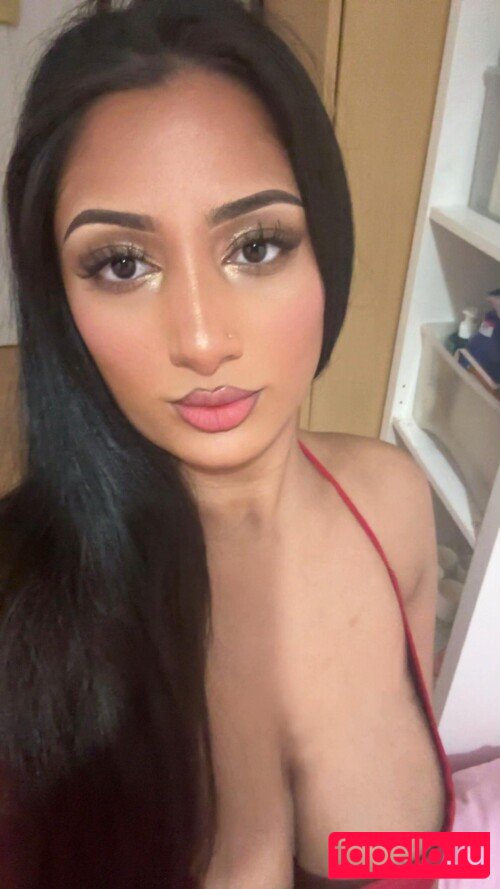 Riya Sharma Nude Onlyfans Photo 16