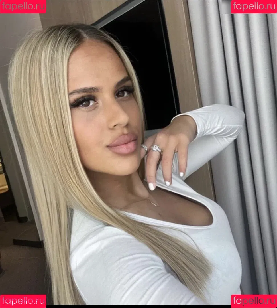 doloryva Onlyfans Photo Gallery 