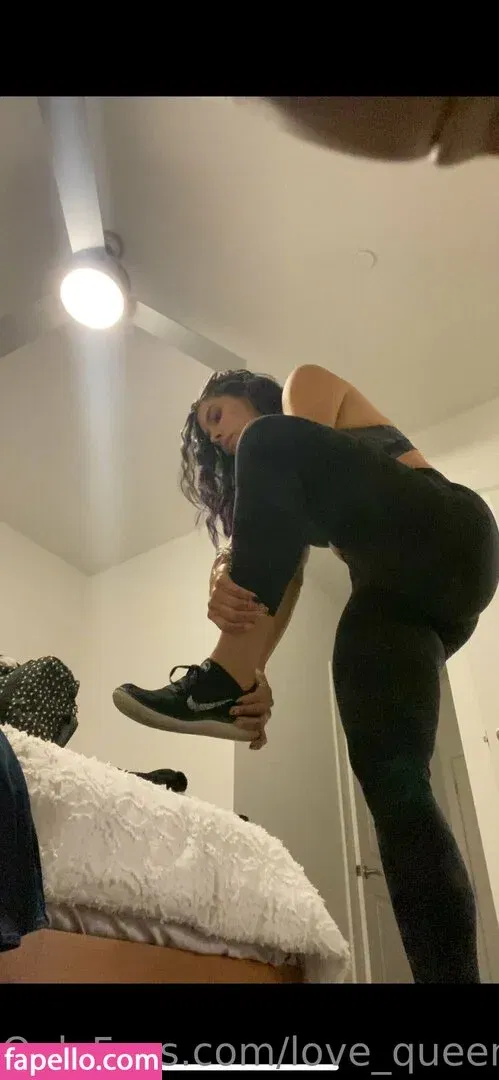 love_queen_bee Onlyfans Photo Gallery 