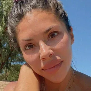 love_queen_bee Onlyfans Photo Gallery 