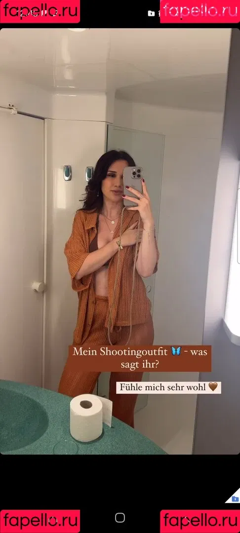 Coupleontour Onlyfans Photo Gallery 