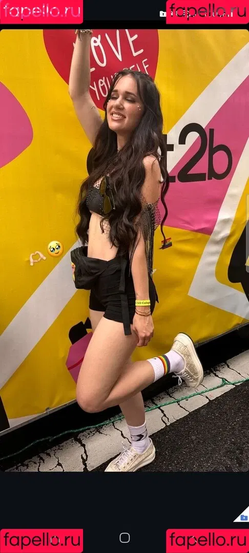 Coupleontour Onlyfans Photo Gallery 