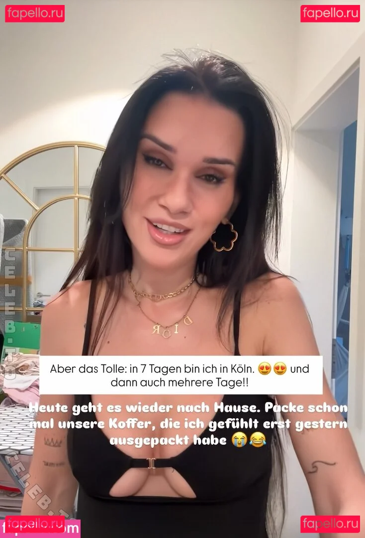 Coupleontour Onlyfans Photo Gallery 