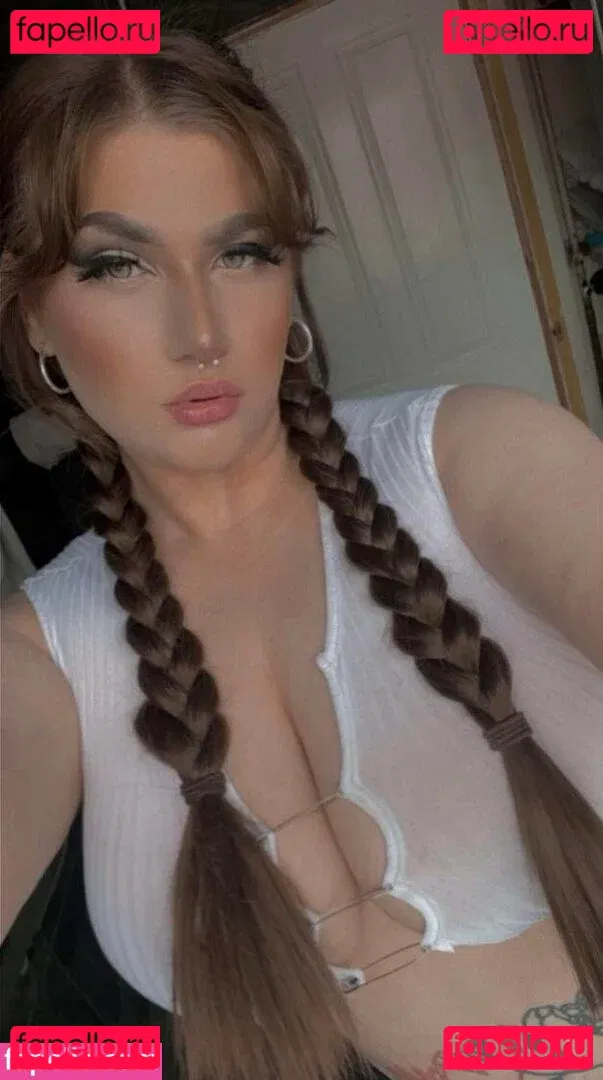 heys0phie Onlyfans Photo Gallery 