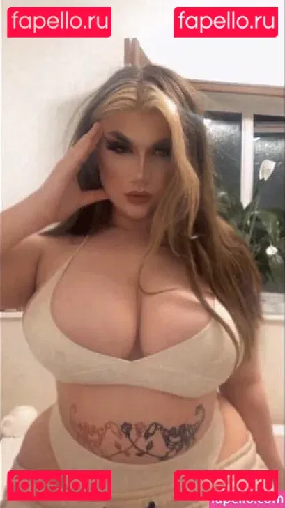 heys0phie Onlyfans Photo Gallery 