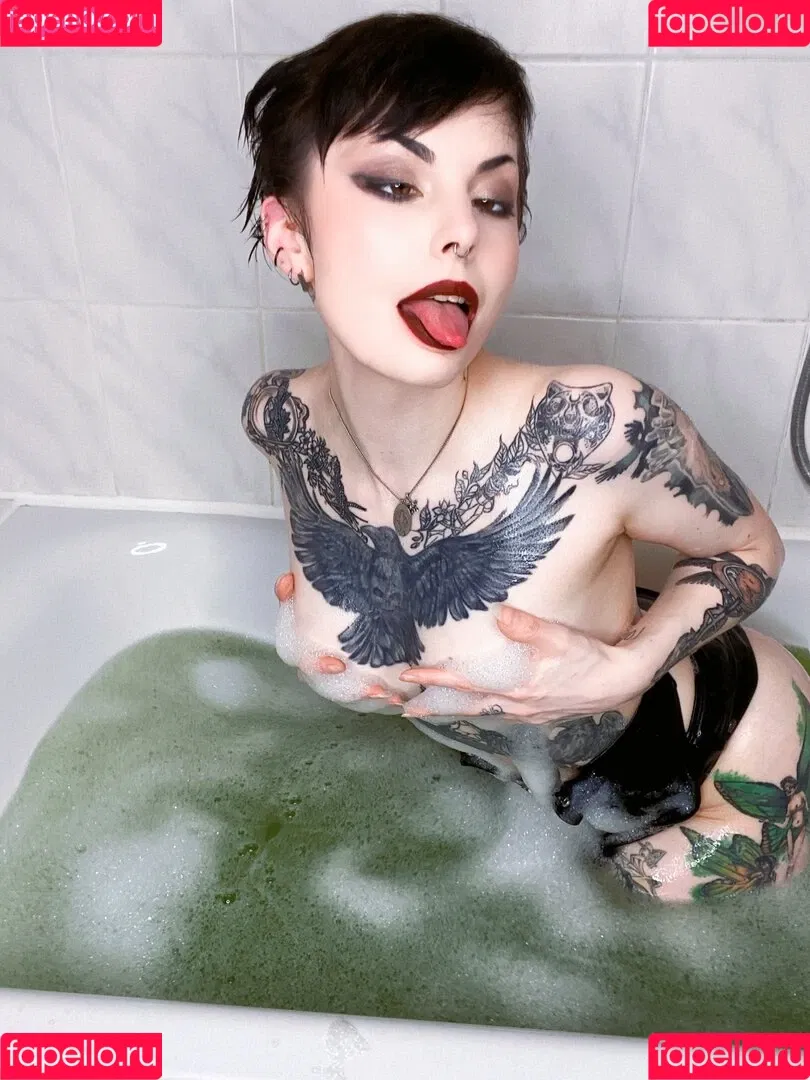 Nimue Faierie Blossom Onlyfans Photo Gallery 