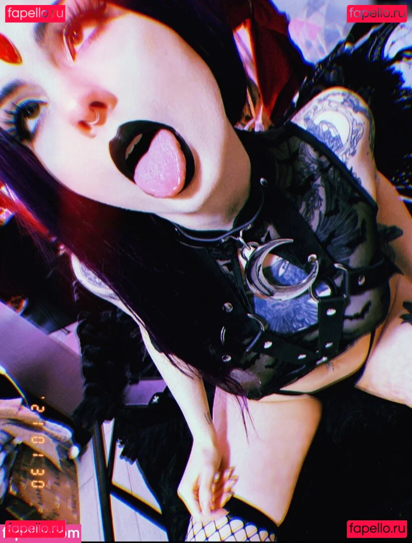 Nimue Faierie Blossom Onlyfans Photo Gallery 