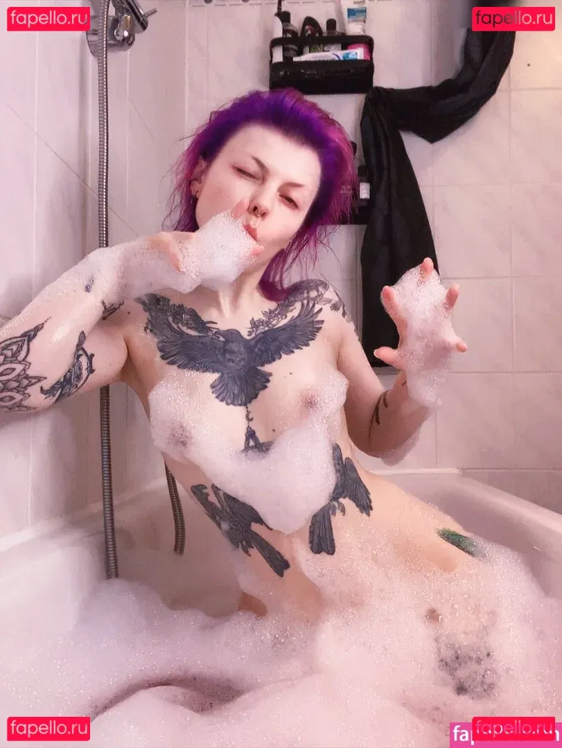 Nimue Faierie Blossom Onlyfans Photo Gallery 