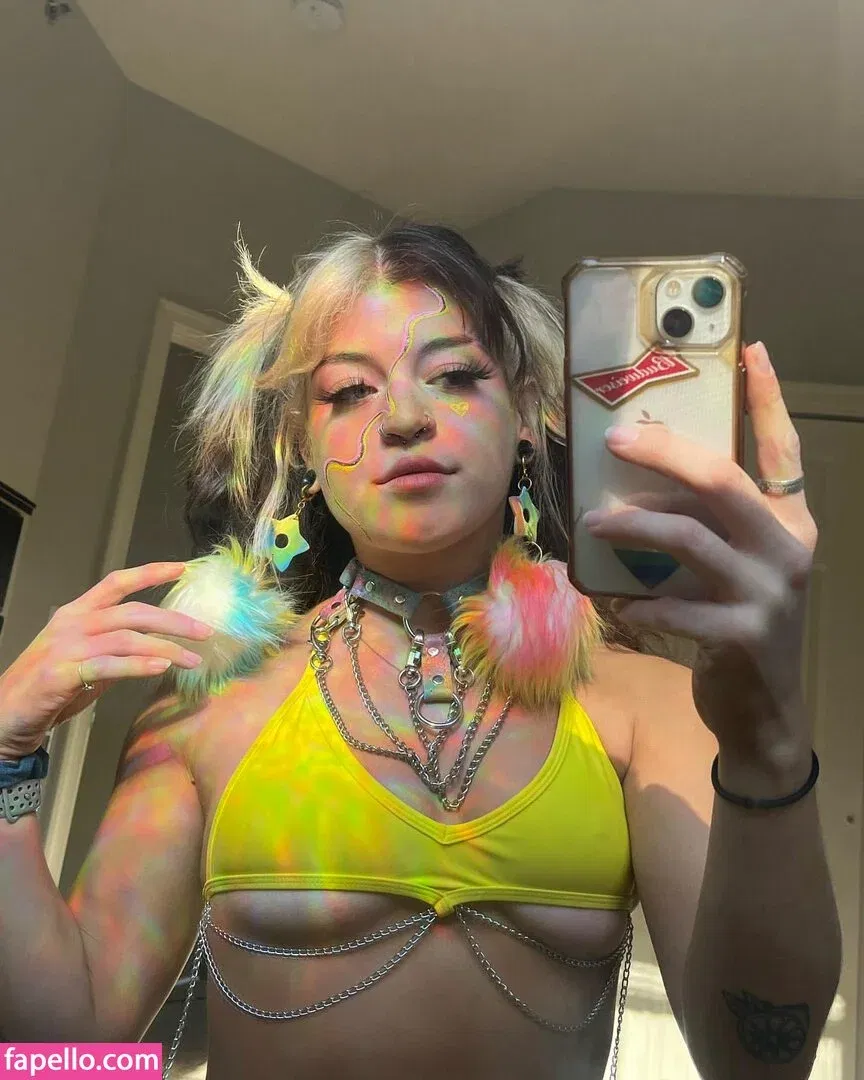 Rave_gab Onlyfans Photo Gallery 