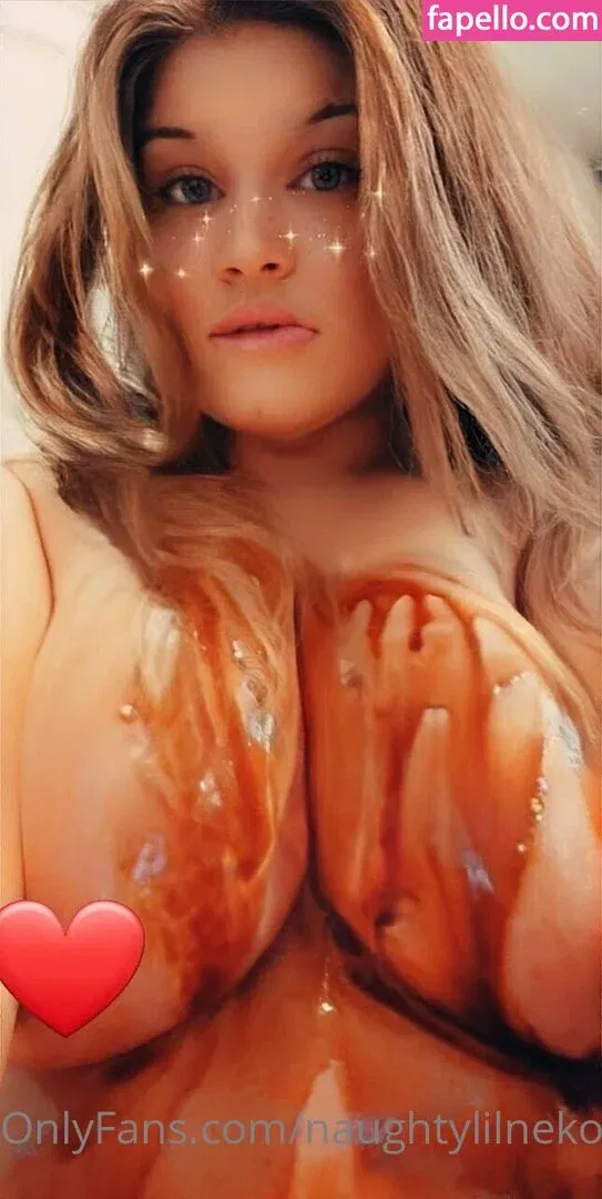 naughtylilnekofree Onlyfans Photo Gallery 