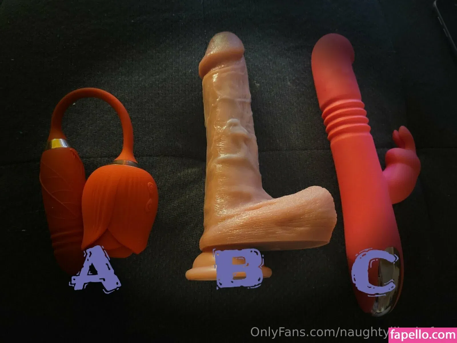 naughtylilnekofree Onlyfans Photo Gallery 