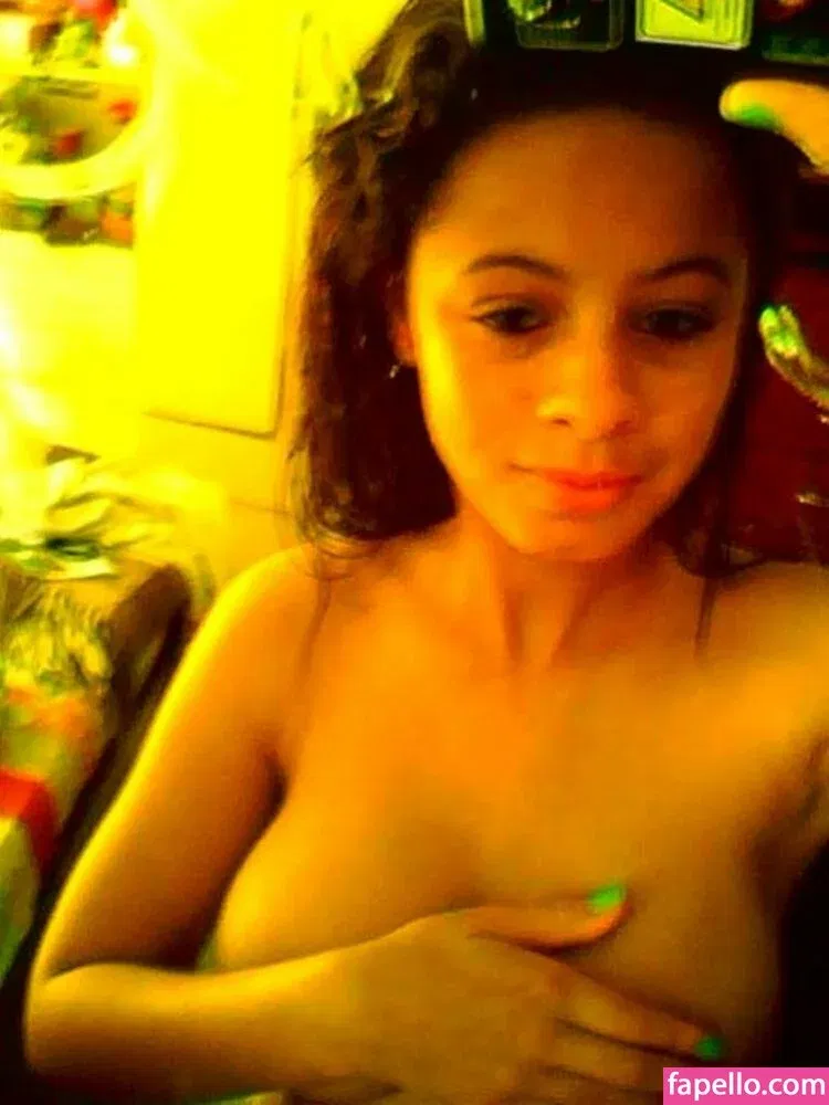 Enteada Onlyfans Photo Gallery 