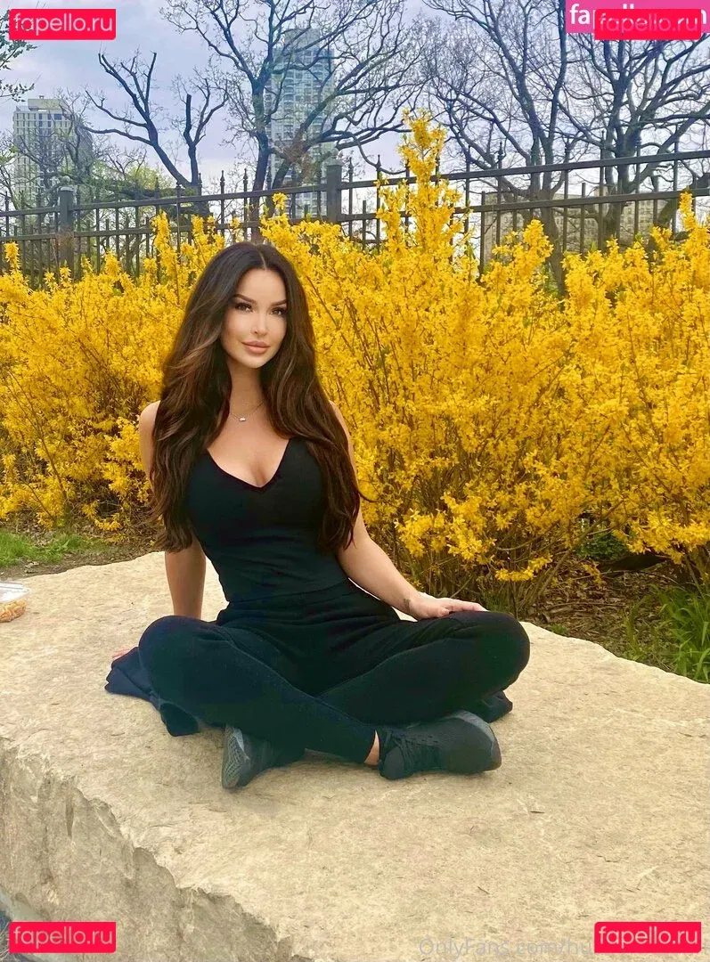 HustlewithAnn Onlyfans Photo Gallery 