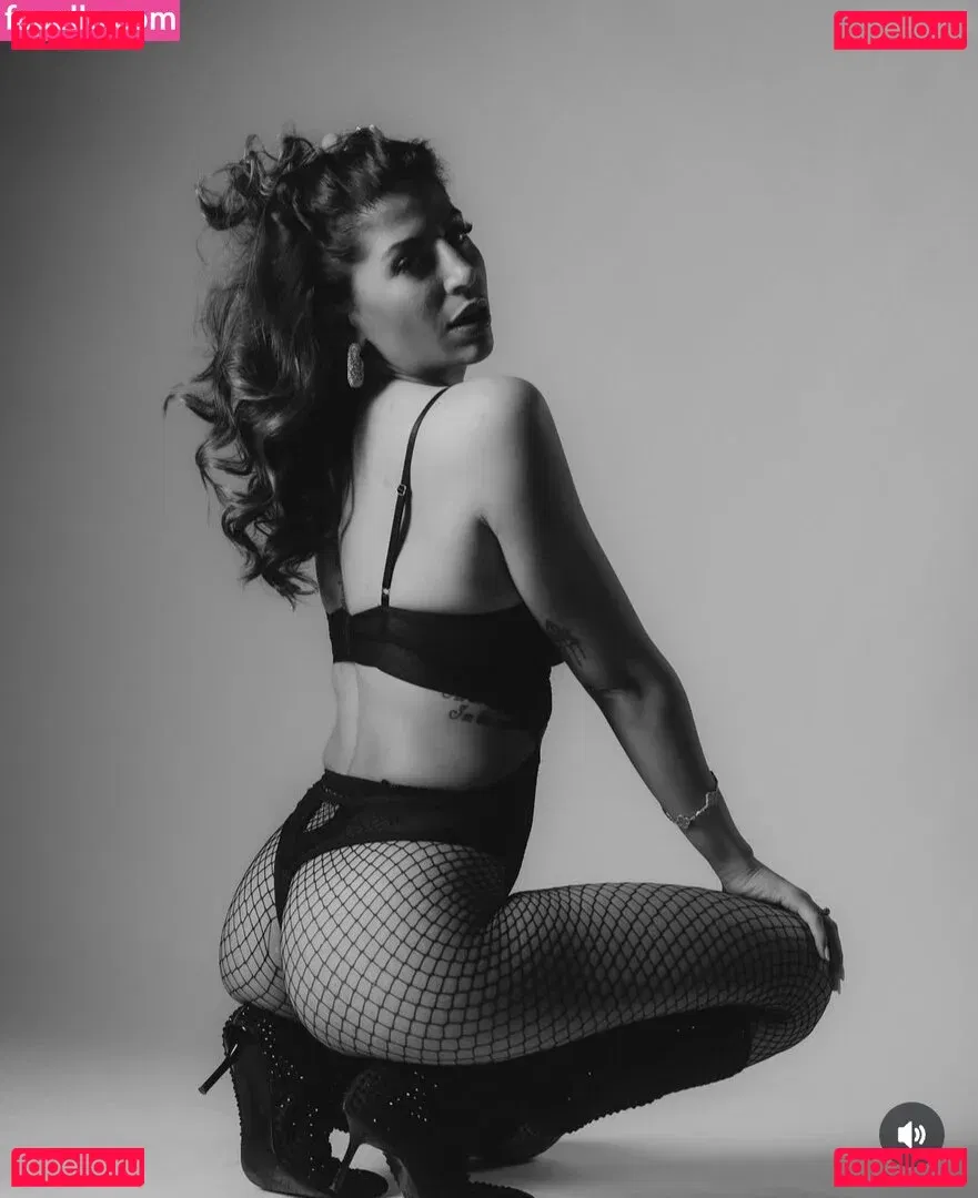 Eva Benetatou Onlyfans Photo Gallery 