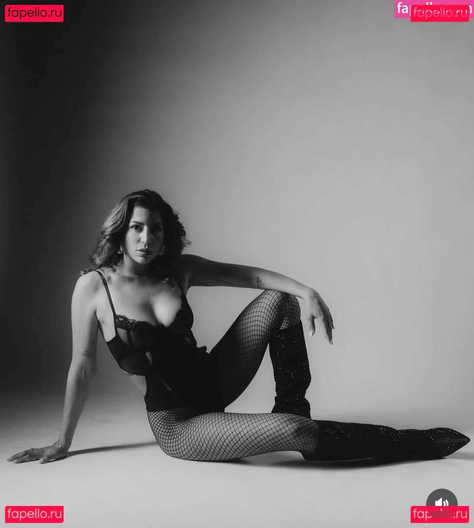 Eva Benetatou Onlyfans Photo Gallery 