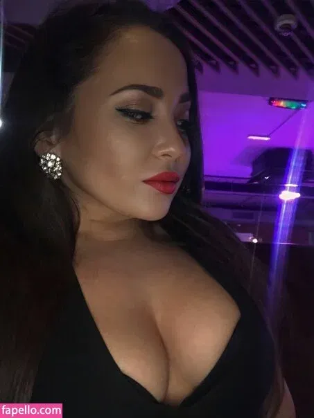 Saxarovagul Onlyfans Photo Gallery 