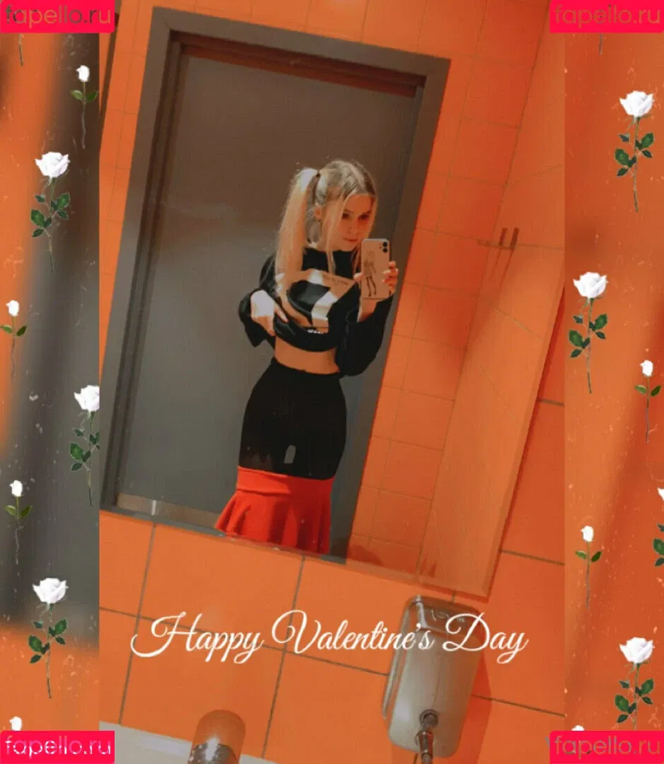 vikneskafree Onlyfans Photo Gallery 