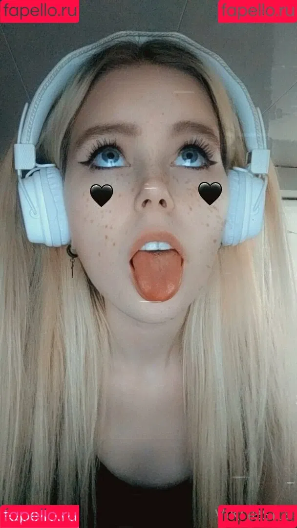 vikneskafree Onlyfans Photo Gallery 