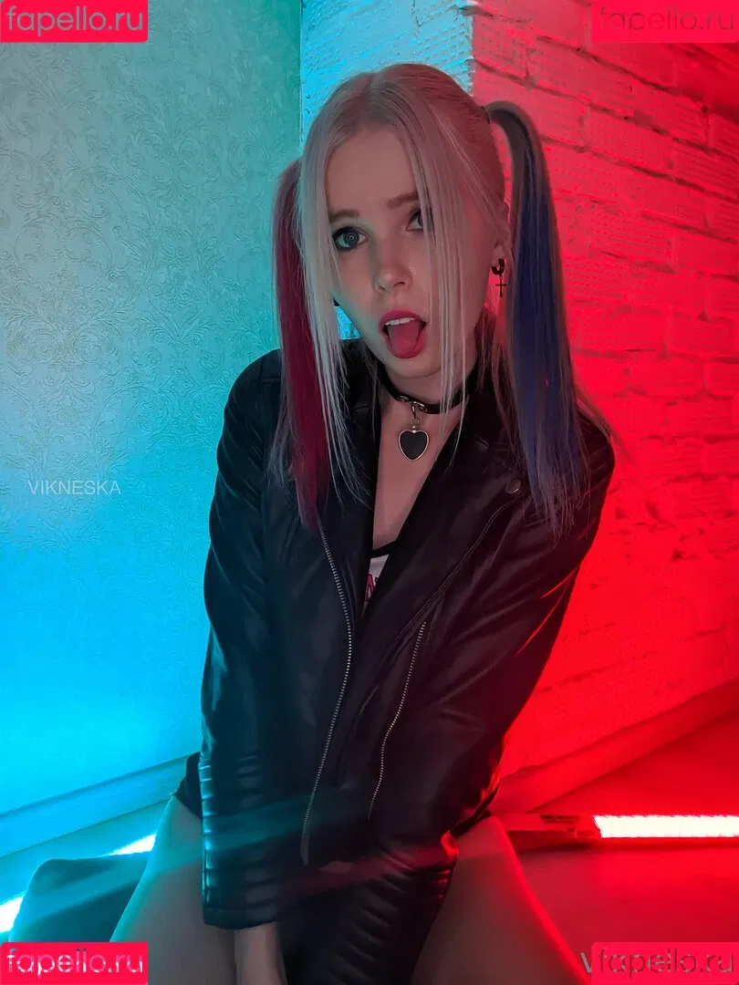 vikneskafree Onlyfans Photo Gallery 