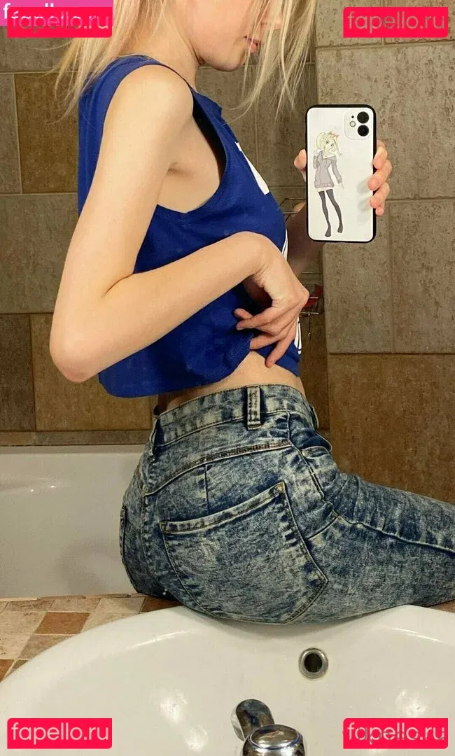 vikneskafree Onlyfans Photo Gallery 