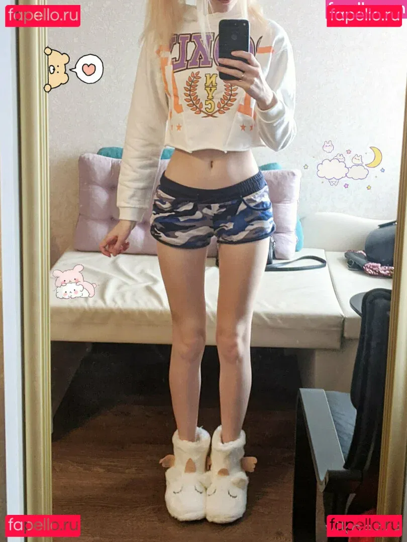 vikneskafree Onlyfans Photo Gallery 