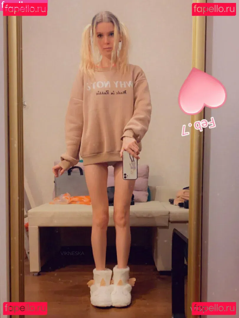 vikneskafree Onlyfans Photo Gallery 