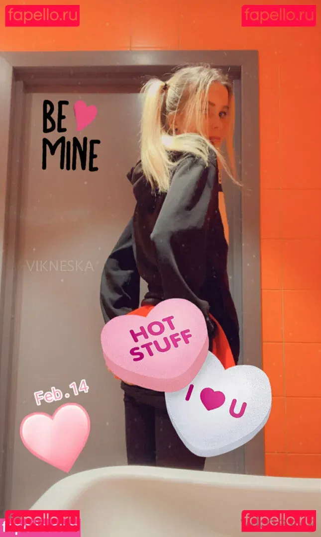 vikneskafree Onlyfans Photo Gallery 